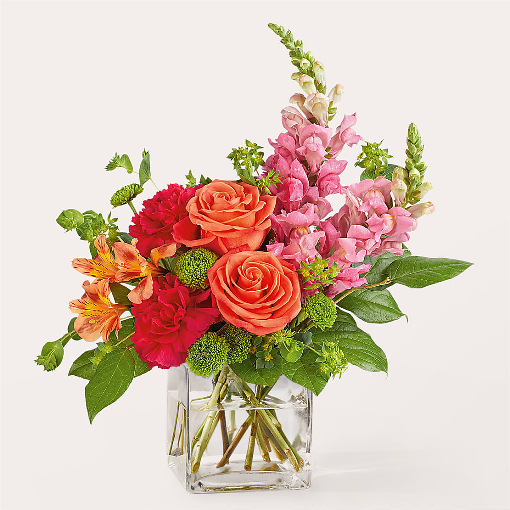 Cosmopolitan Bouquet – For Get Me Not Florist, Williamston NC