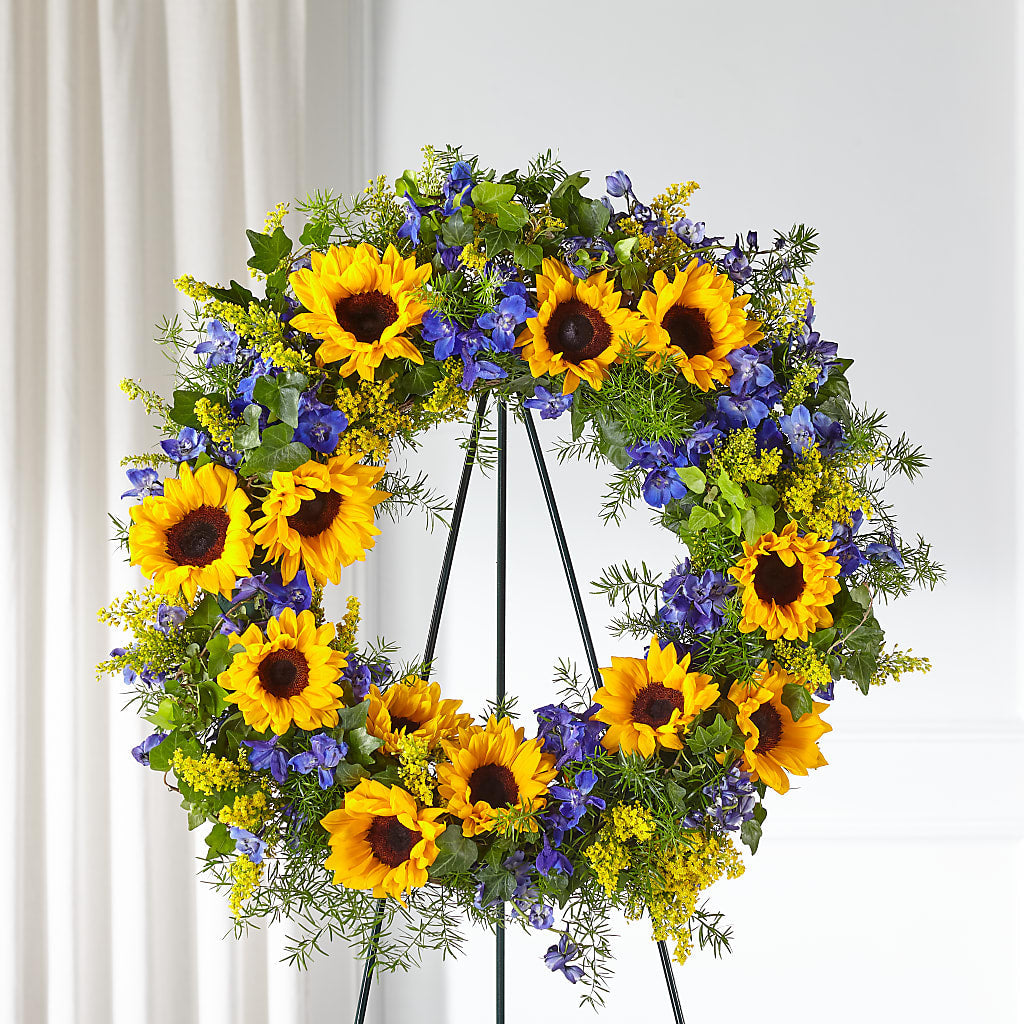 Bright Rays Wreath – For Get Me Not Florist, Williamston NC