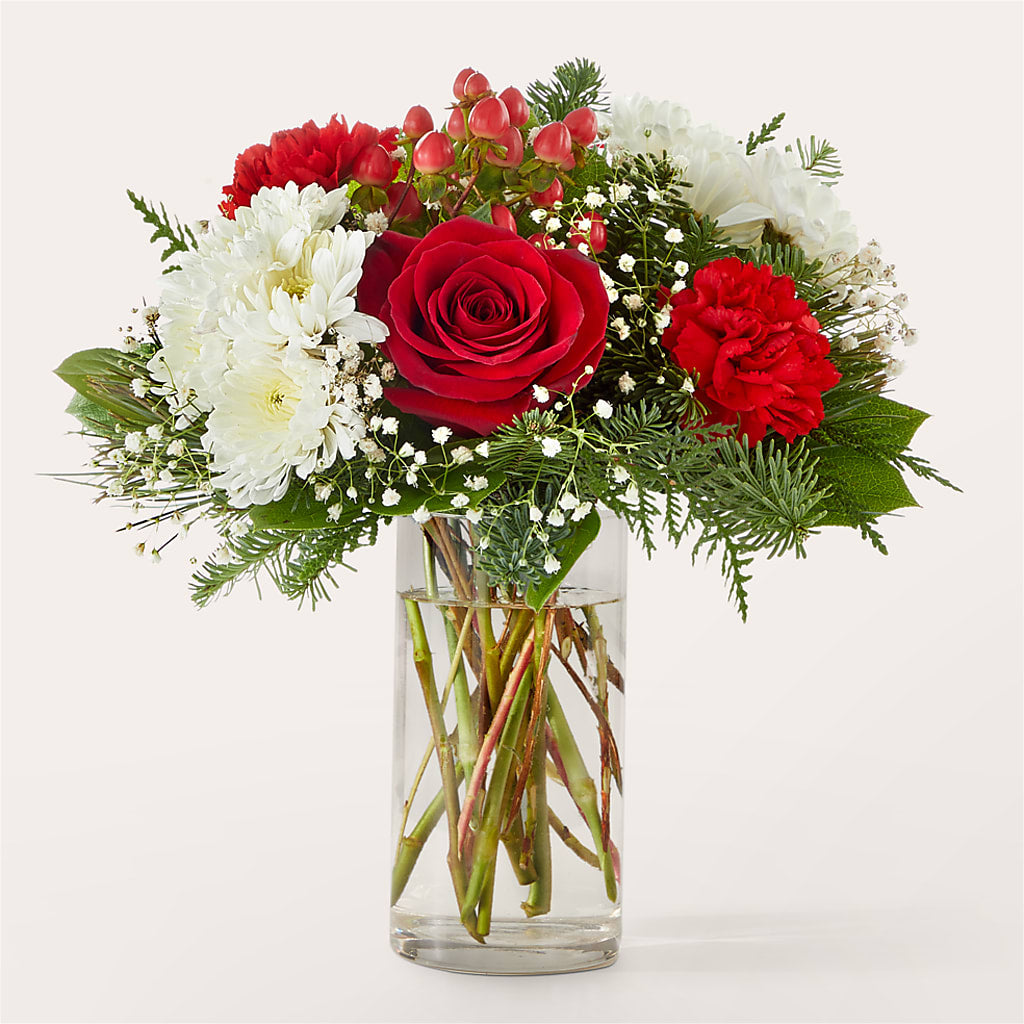 Chance of Flurries Bouquet – For Get Me Not Florist, Williamston NC