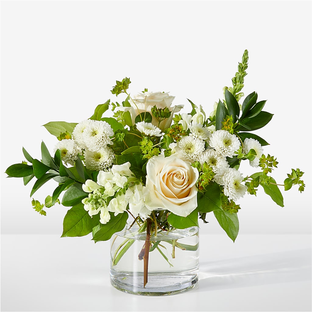Hint of Vanilla Bouquet – For Get Me Not Florist, Williamston NC