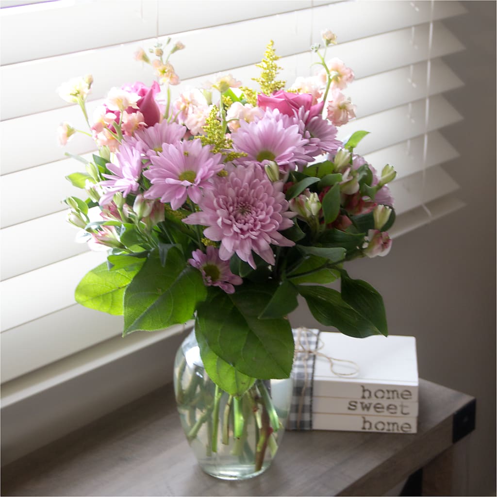 Pastel Tradition - A Florist Original –  For Get Me Not Florist, Williamston NC